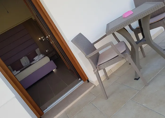 La Palazzina Bed&Breakfast